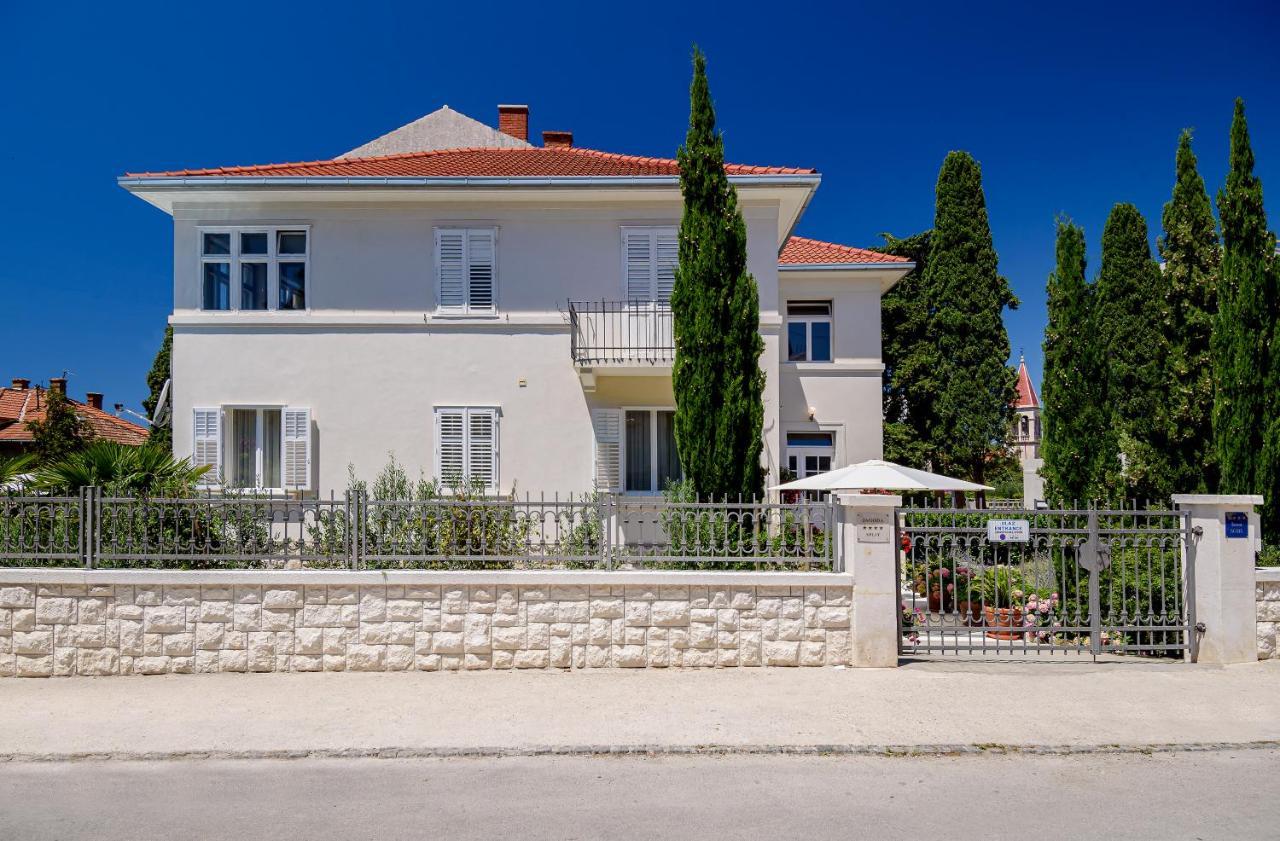 Palace Schoen Milesi - Esense Of Prestige - Private Pool - Old Money Style Luxury - Walking Distance To The Old Town, The And Amenities - Buralux Split