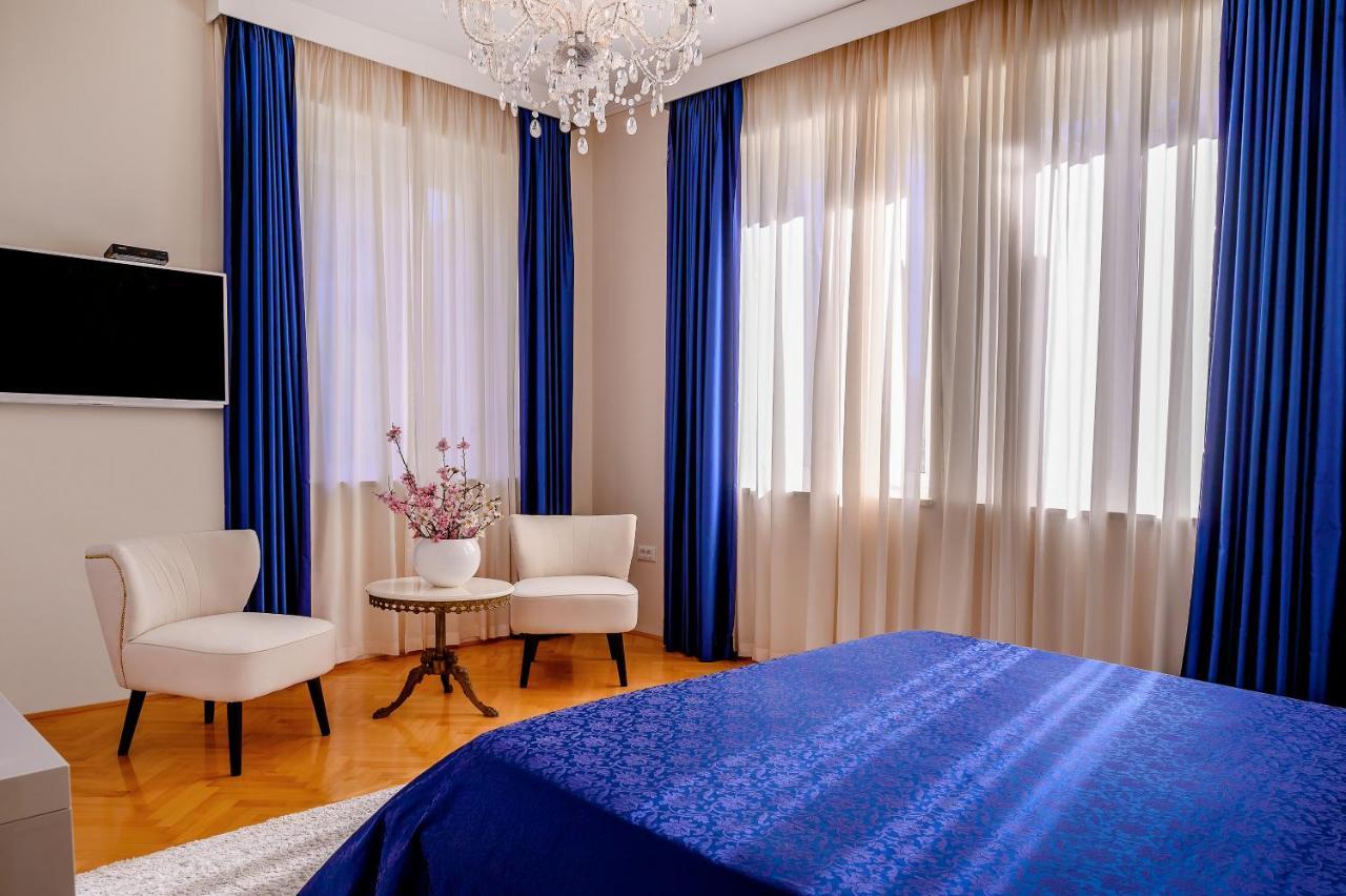Palace Schoen Milesi - Esense Of Prestige - Private Pool - Old Money Style Luxury - Walking Distance To The Old Town, The And Amenities - Buralux Gostinjska kuća 4*
