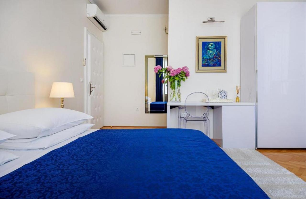 Gostinjska kuća Palace Schoen Milesi - Esense Of Prestige - Private Pool - Old Money Style Luxury - Walking Distance To The Old Town, The And Amenities - Buralux